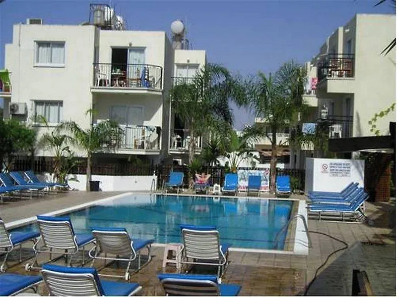Pavlinia Hotel & Apartments 아이아 나파