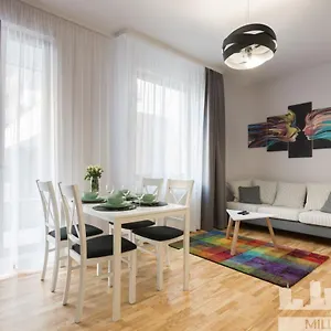 https://millennium-awangarda-grey.warsawhotelspoland.com